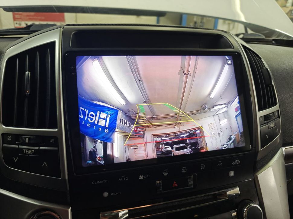 Переходная рамка Toyota Land Cruiser 200 (2007-2015) F3 Тип-C (10")