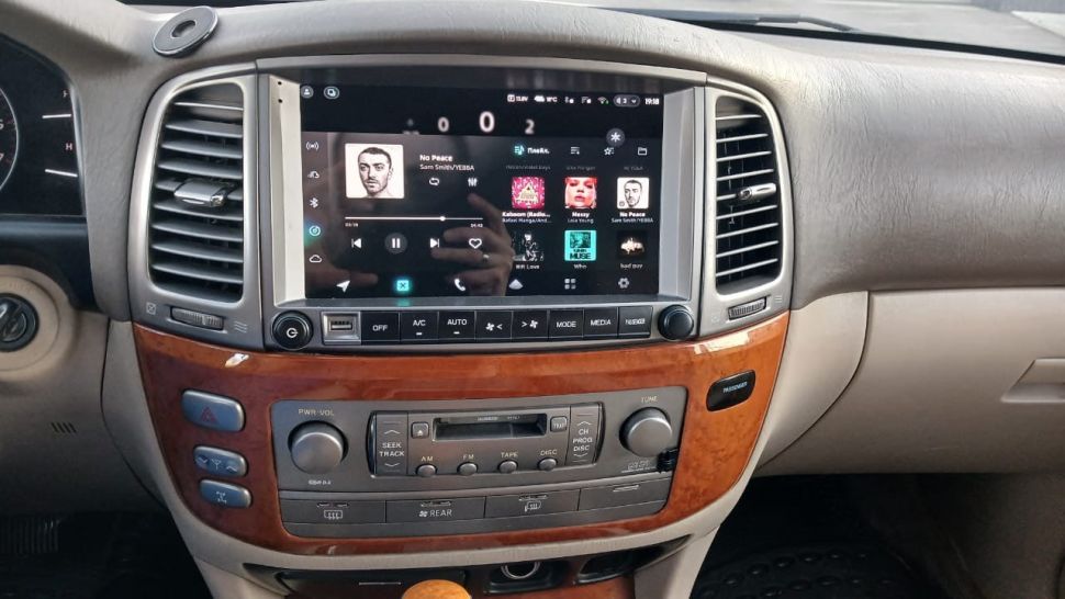 Штатная магнитола Teyes CC4 Pro 12/256 Toyota Land Cruiser 100 (2002-2007) F2 Тип-C