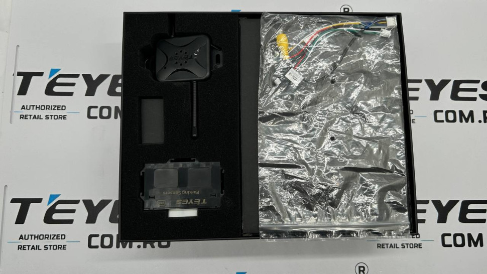 (Уценка) Передние и задние парктроники Teyes R2 для CC3 / CC2 Plus / SPRO Plus / TPRO2 (Белые) 8-датчиков